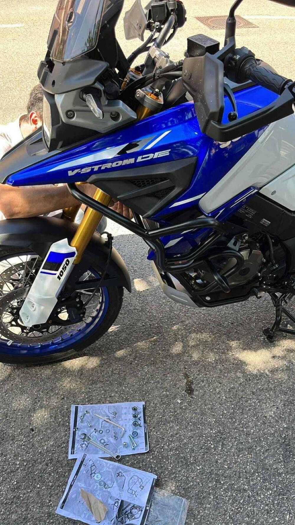 Suzuki V-Strom 1050DE (2023 - 24) (2)