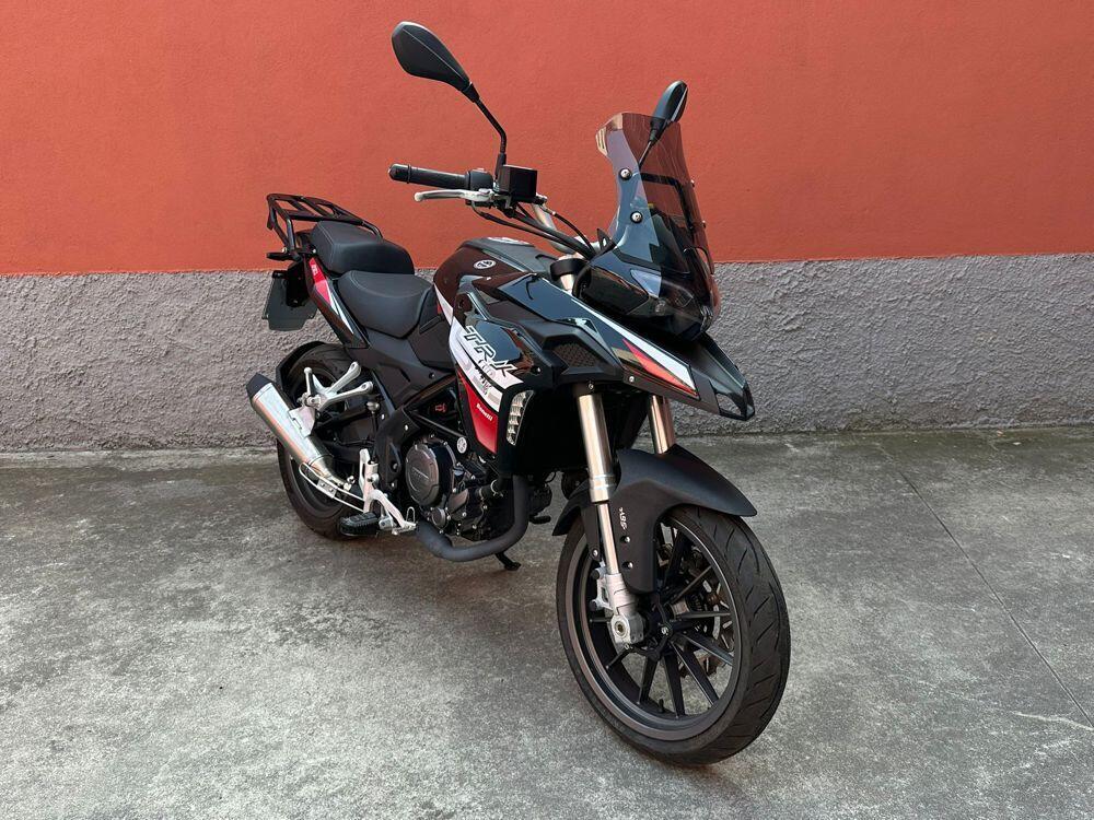 Benelli TRK 251 (2022 - 25) (3)