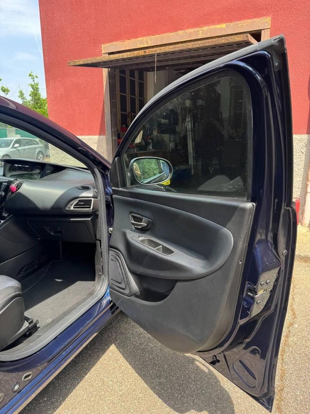 Lancia Ypsilon usata a Monza e Brianza (8)