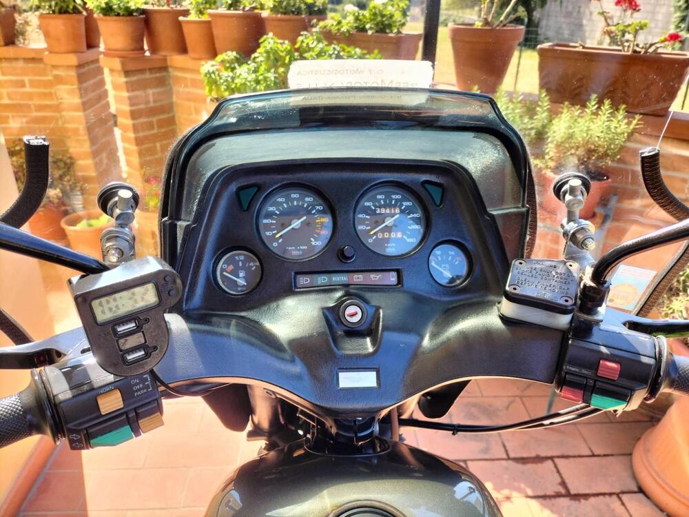 Moto Guzzi V35 III (4)