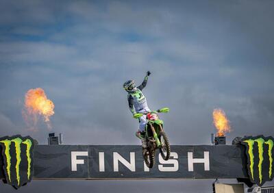 MXGP25 #12 Gran Bertagna. Vince Febvre, Coldenhoff allo scoperto, Laengenfelder in volo [VIDEO]