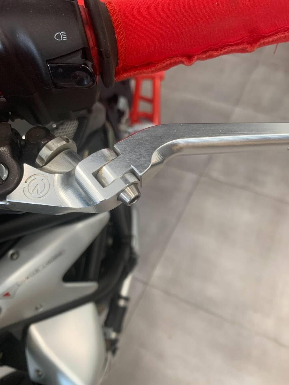 MV Agusta Brutale 750 S (2002 - 06) (6)