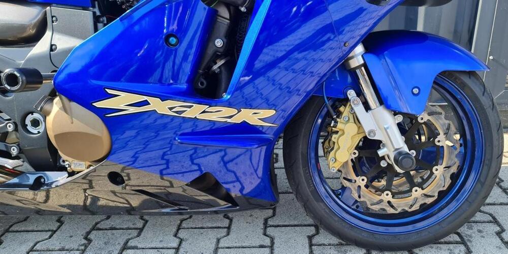 Kawasaki Ninja 1200 ZX-12R (2000 - 06) (6)