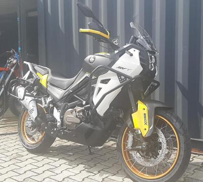 QJ Motor SVT 650 X (2024) nuova