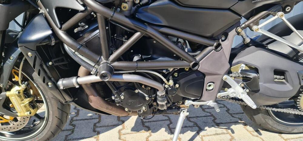 MV Agusta Brutale 910 R (2006 - 11) (13)