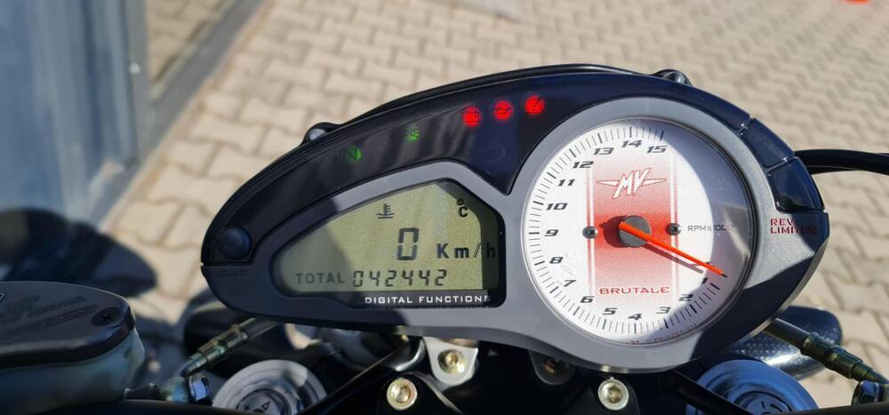 MV Agusta Brutale 910 R (2006 - 11) (16)