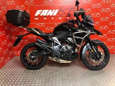 Zontes ZT350-T1 (2022 - 25) usata