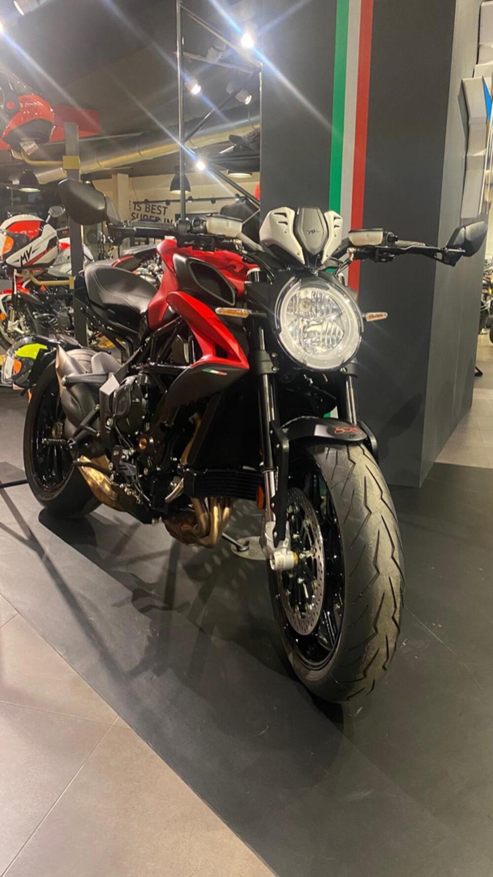 MV Agusta Dragster 800 R (2023 - 25) (6)