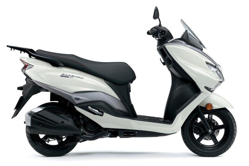 Suzuki Burgman Street 125 Executive (2023 - 25) (2)