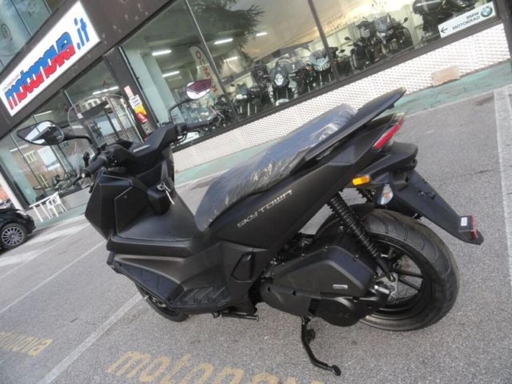 Kymco Skytown 125i (2024 - 26) (6)