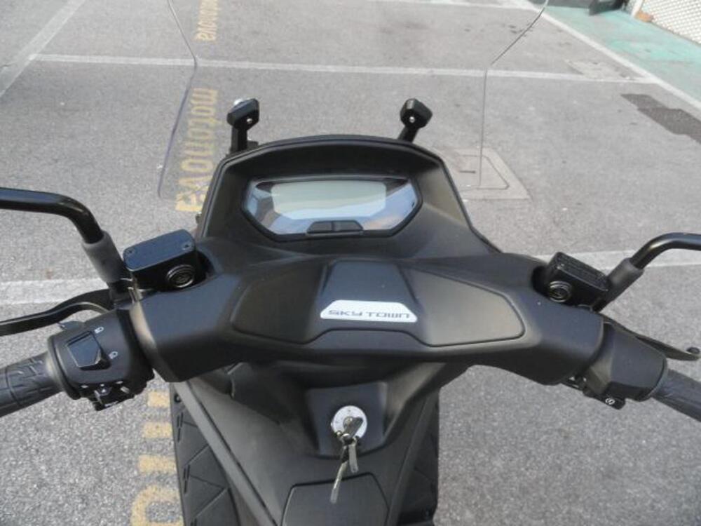 Kymco Skytown 125i (2024 - 26) (10)