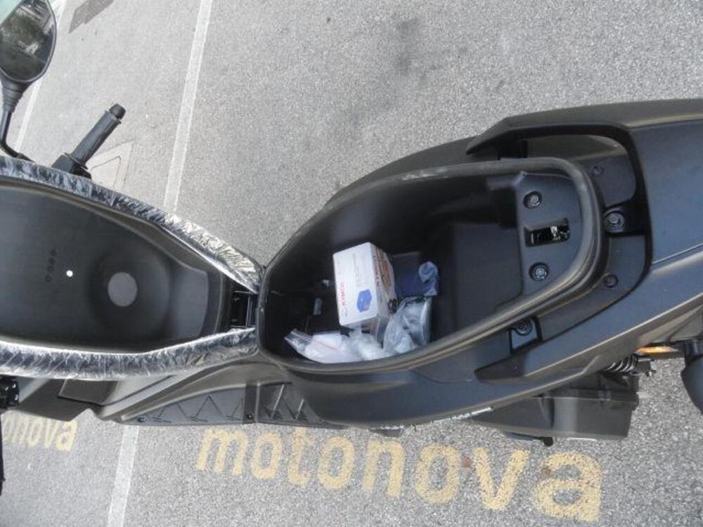 Kymco Skytown 125i (2024 - 26) (11)