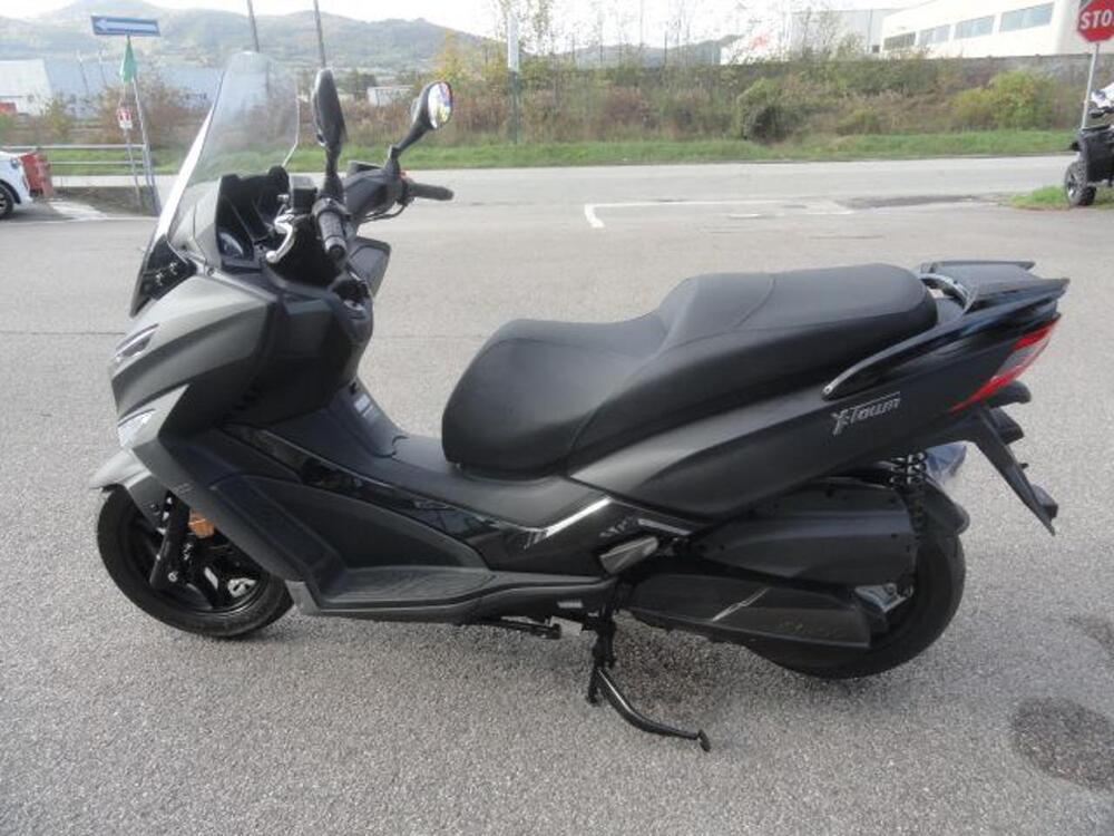 Kymco X-Town 300i (2021 - 24) (5)