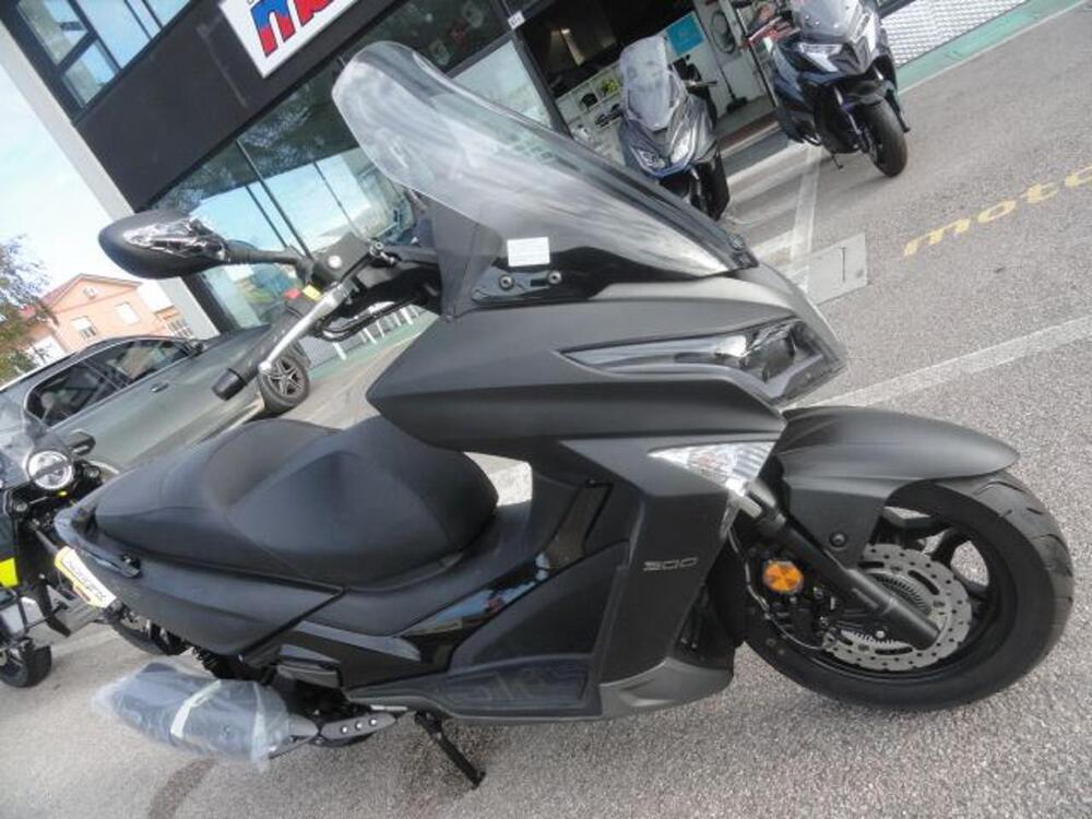 Kymco X-Town 300i (2021 - 24) (2)