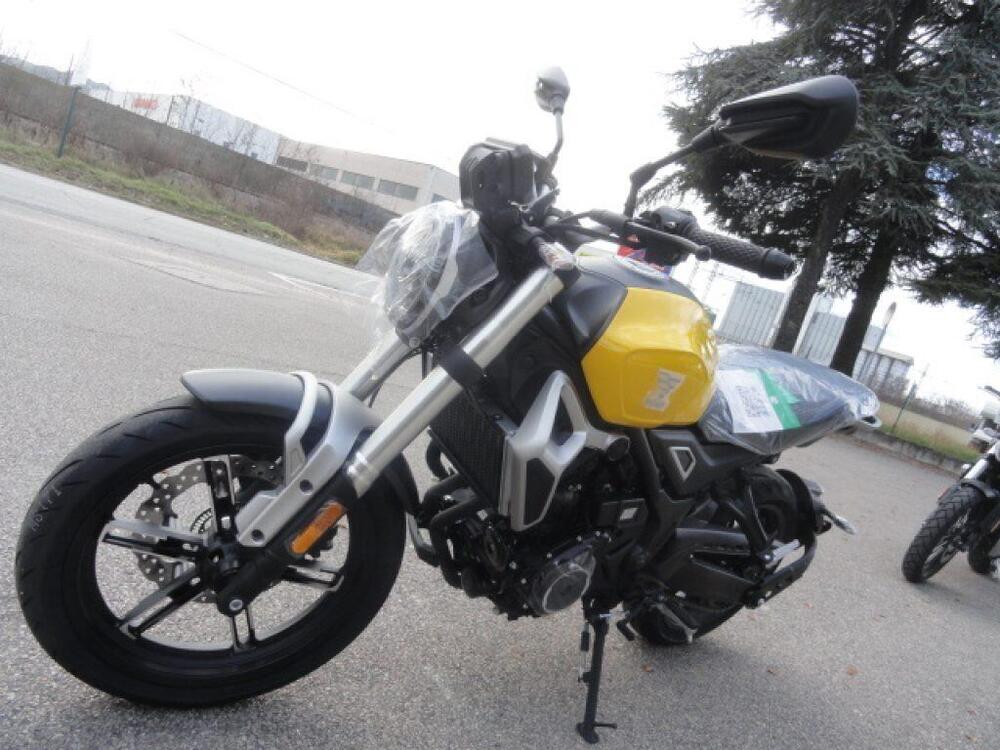 Voge Trofeo 350AC (2022 - 25) (4)