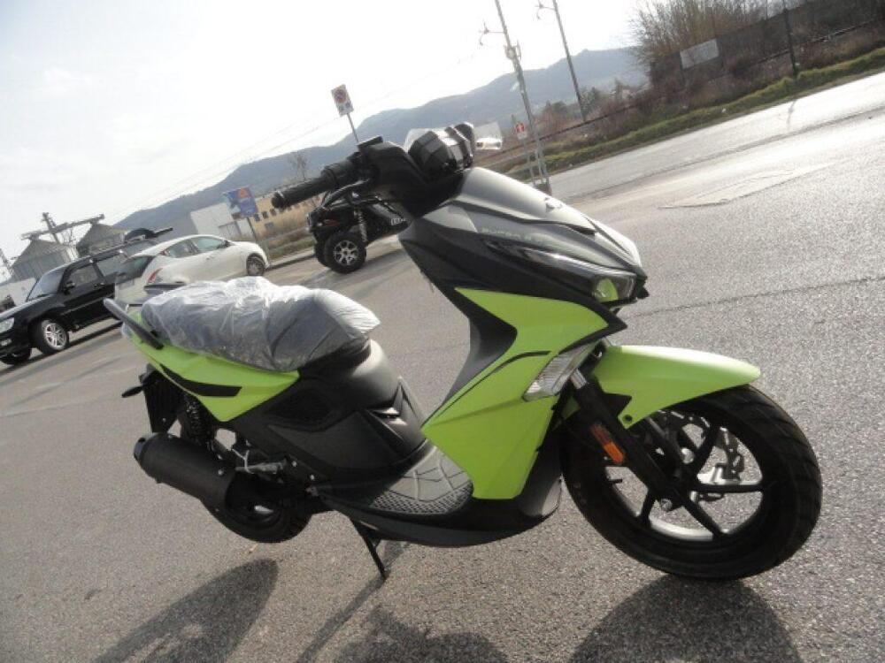 Kymco Super 8 50 R (2022 - 25) (4)