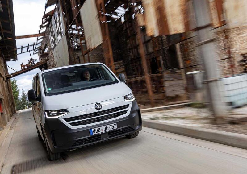 Volkswagen Veicoli Commerciali Transporter (4)