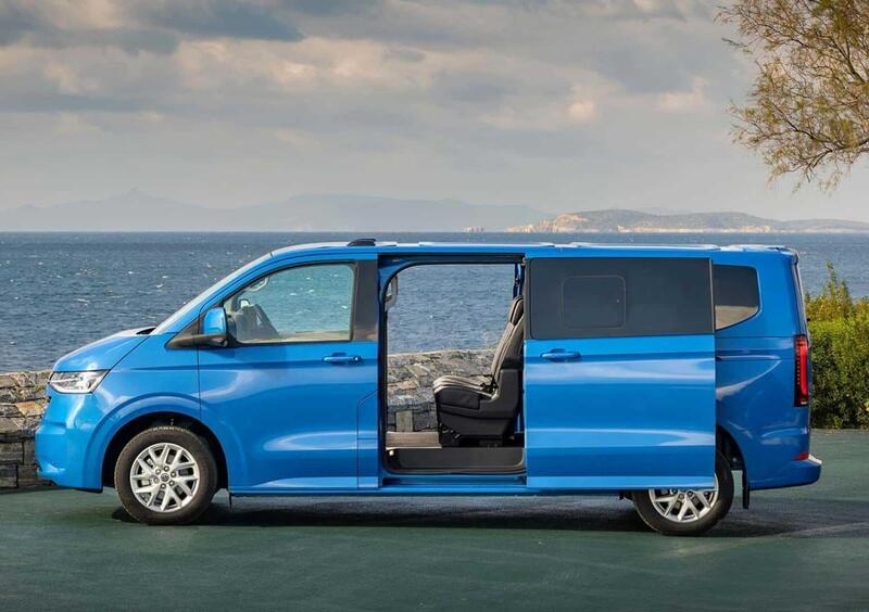 Volkswagen Veicoli Commerciali Caravelle (2025-->>) (8)