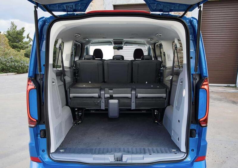 Volkswagen Veicoli Commerciali Caravelle (2025-->>) (16)