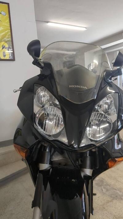 Honda VFR 800 (2002 - 05) usata