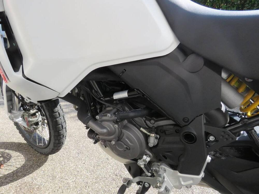 Ducati DesertX (2022 - 25) (12)