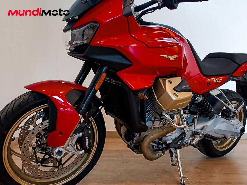 Moto Guzzi V100 Mandello (2022 - 24) (9)