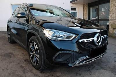Mercedes-Benz GLA SUV 200 d Automatic 4Matic Progressive Advanced del 2020 usata a Bologna