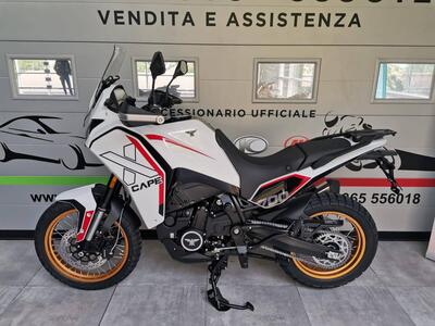 Moto Morini X-Cape 700 Gold Edition (2025) nuova