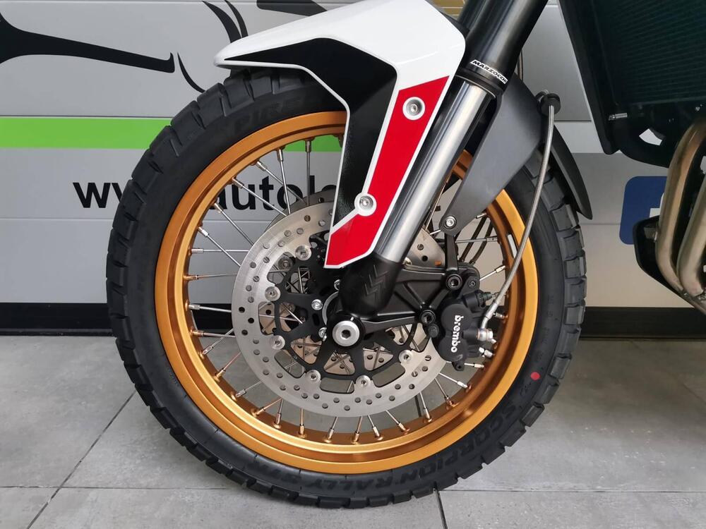 Moto Morini X-Cape 700 Gold Edition (2025) (6)