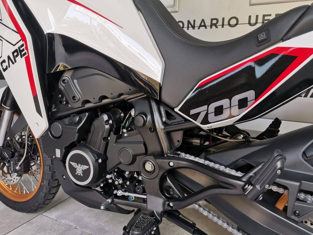 Moto Morini X-Cape 700 Gold Edition (2025) (17)