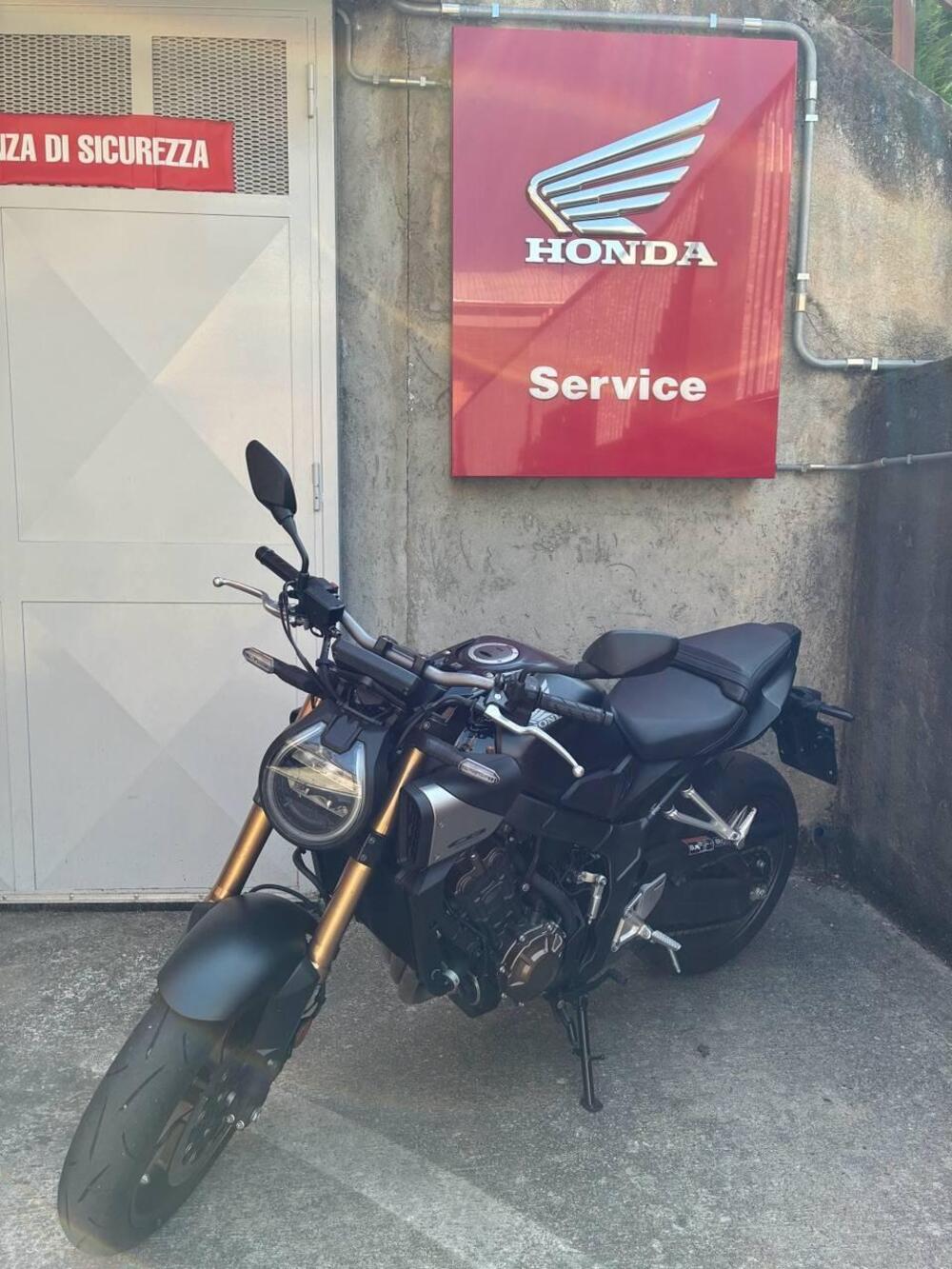 Honda CB 650 R E-Clutch (2024 - 26) (2)