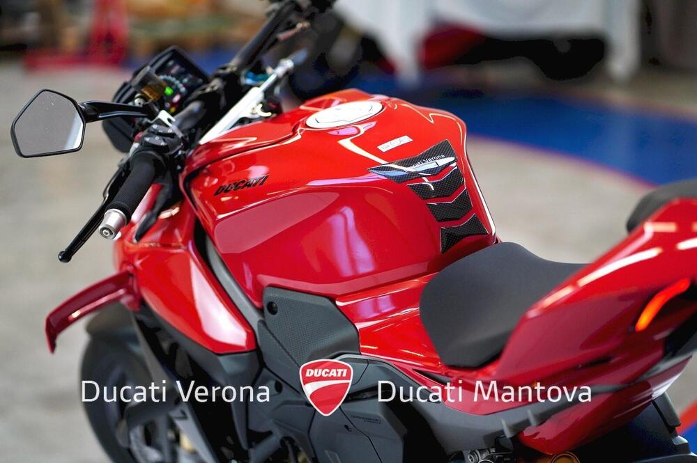 Ducati Streetfighter V4 S (2025) (13)