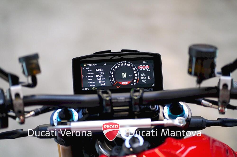 Ducati Streetfighter V4 S (2025) (19)