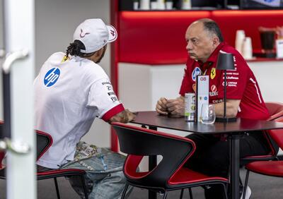 F1. Ferrari, Montoya: “Meno ego e più ascolto. Seguite Hamilton, Leclerc si adatta alle auto imperfette”