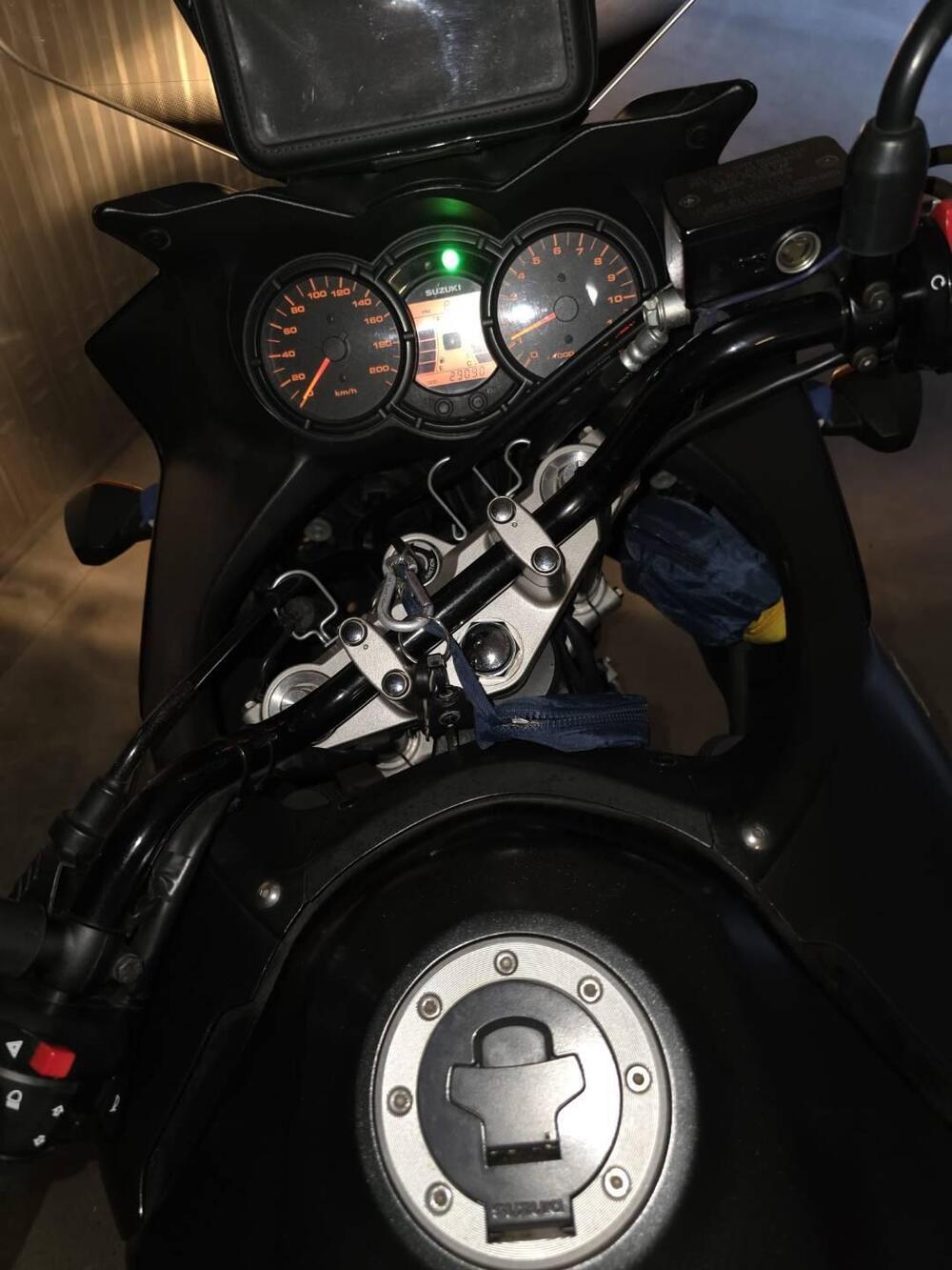 Suzuki V-Strom 650DL (2006 - 07) (3)