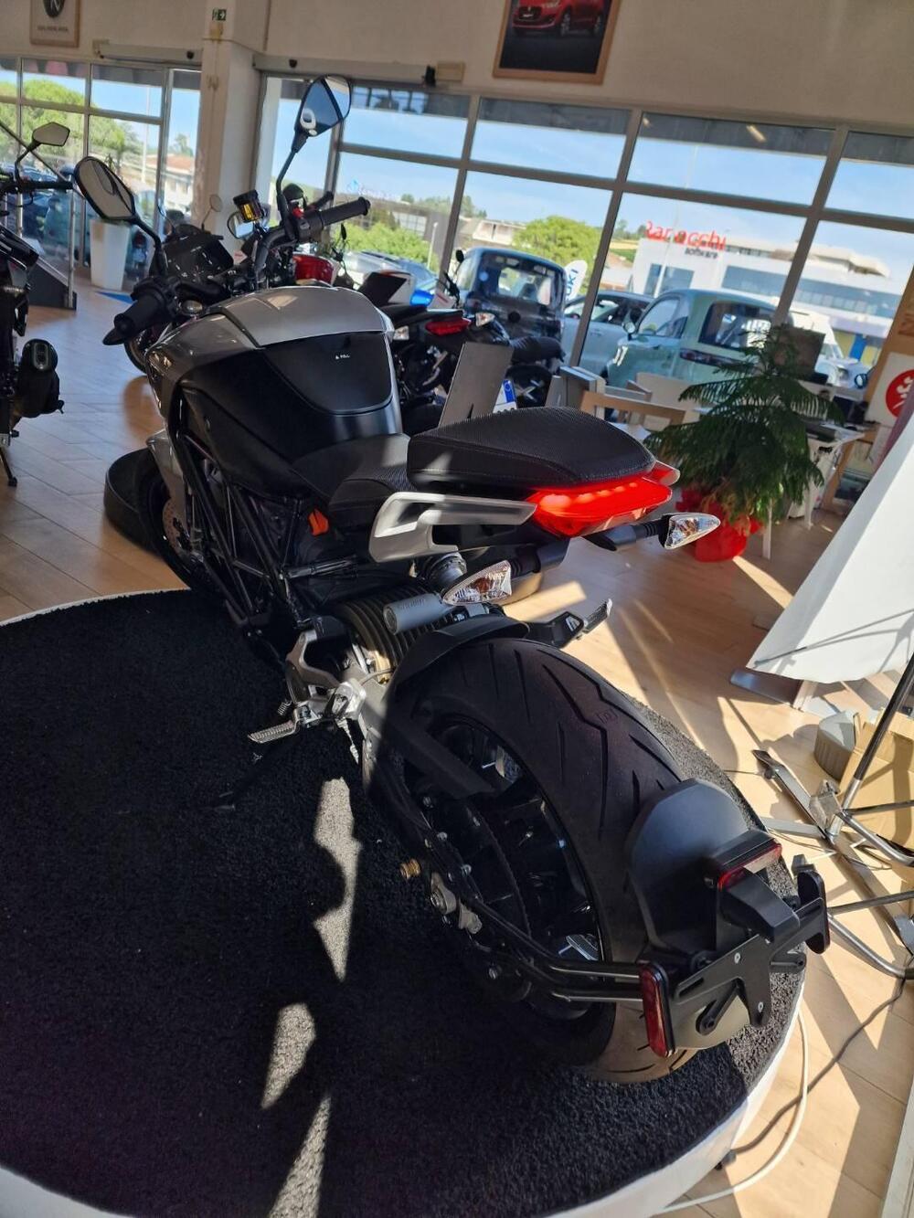 Zero S (2015 - 23) (2)