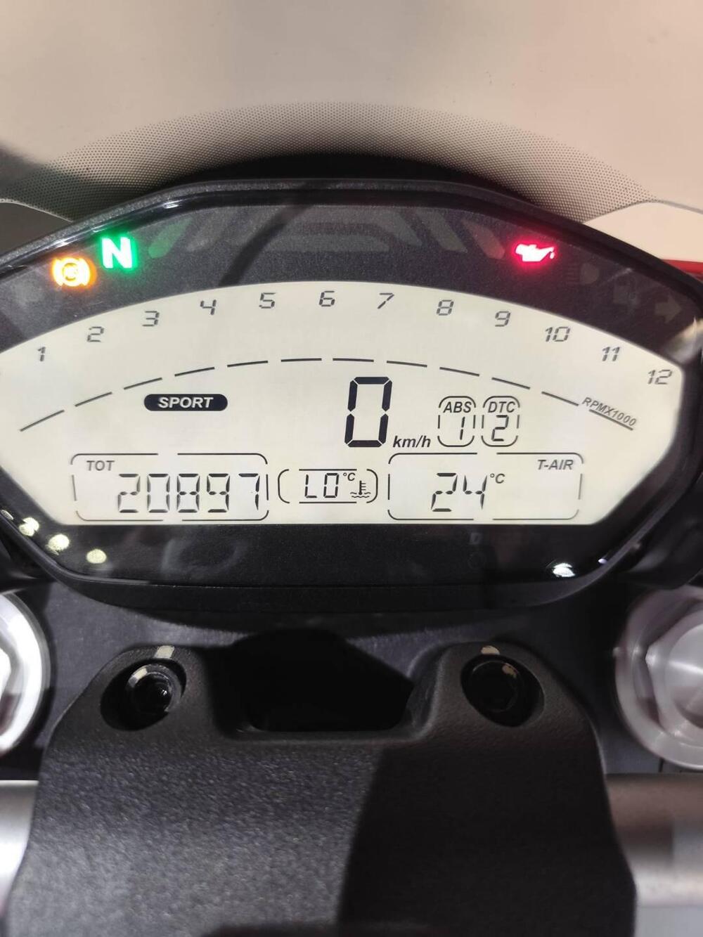 Ducati Monster 821 ABS (2014 - 17) (11)