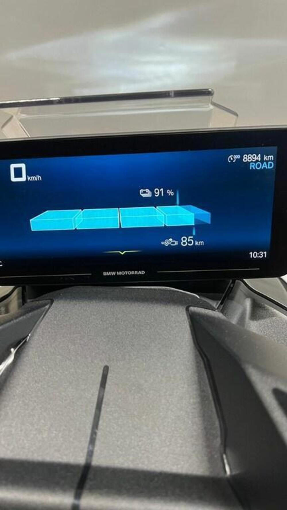 Bmw CE 04 (2021 - 25) (5)