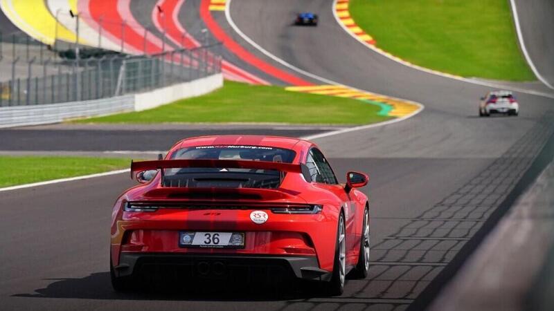 Vacanza al Nurburgring: ma quanto costa davvero girare nel Green Hell?