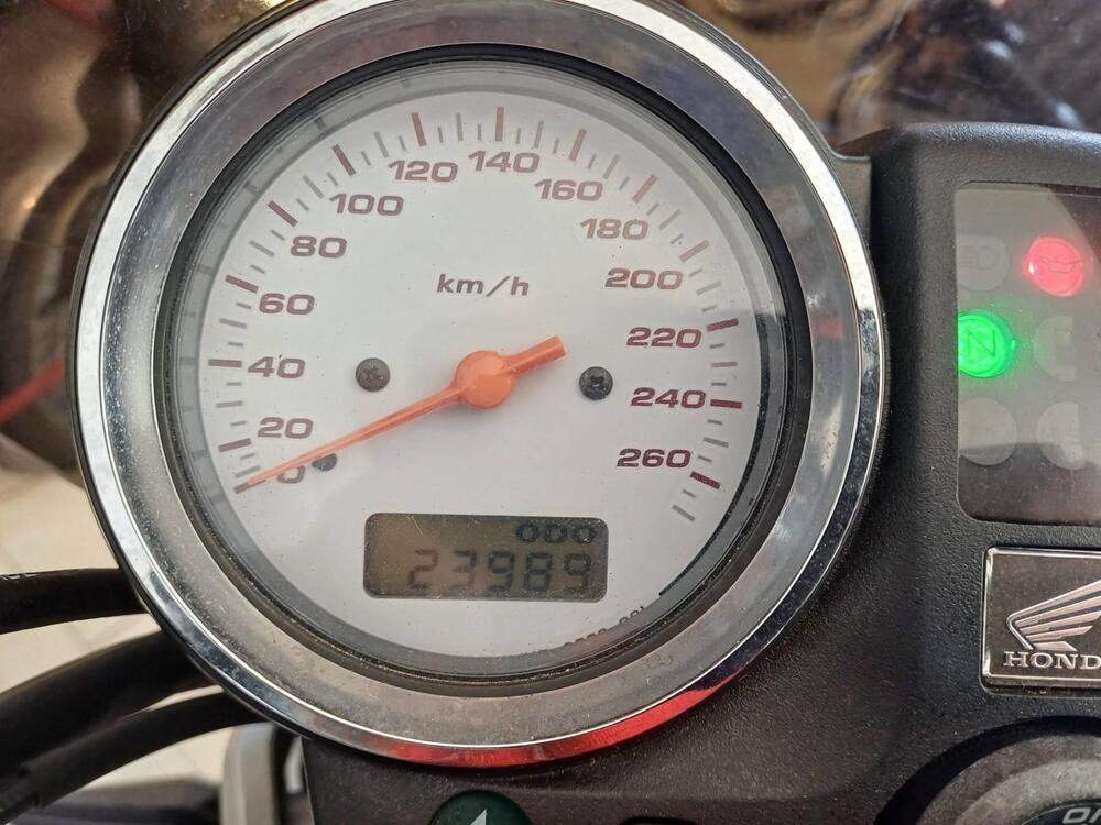 Honda Hornet 600 (2003 - 04) (4)