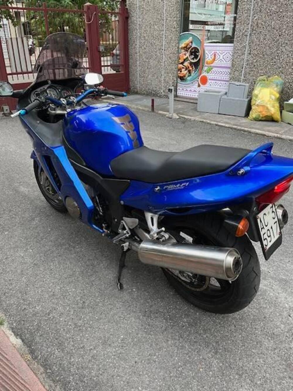 Honda CBR 1100 XX Superblackbird (1999 - 00) (2)