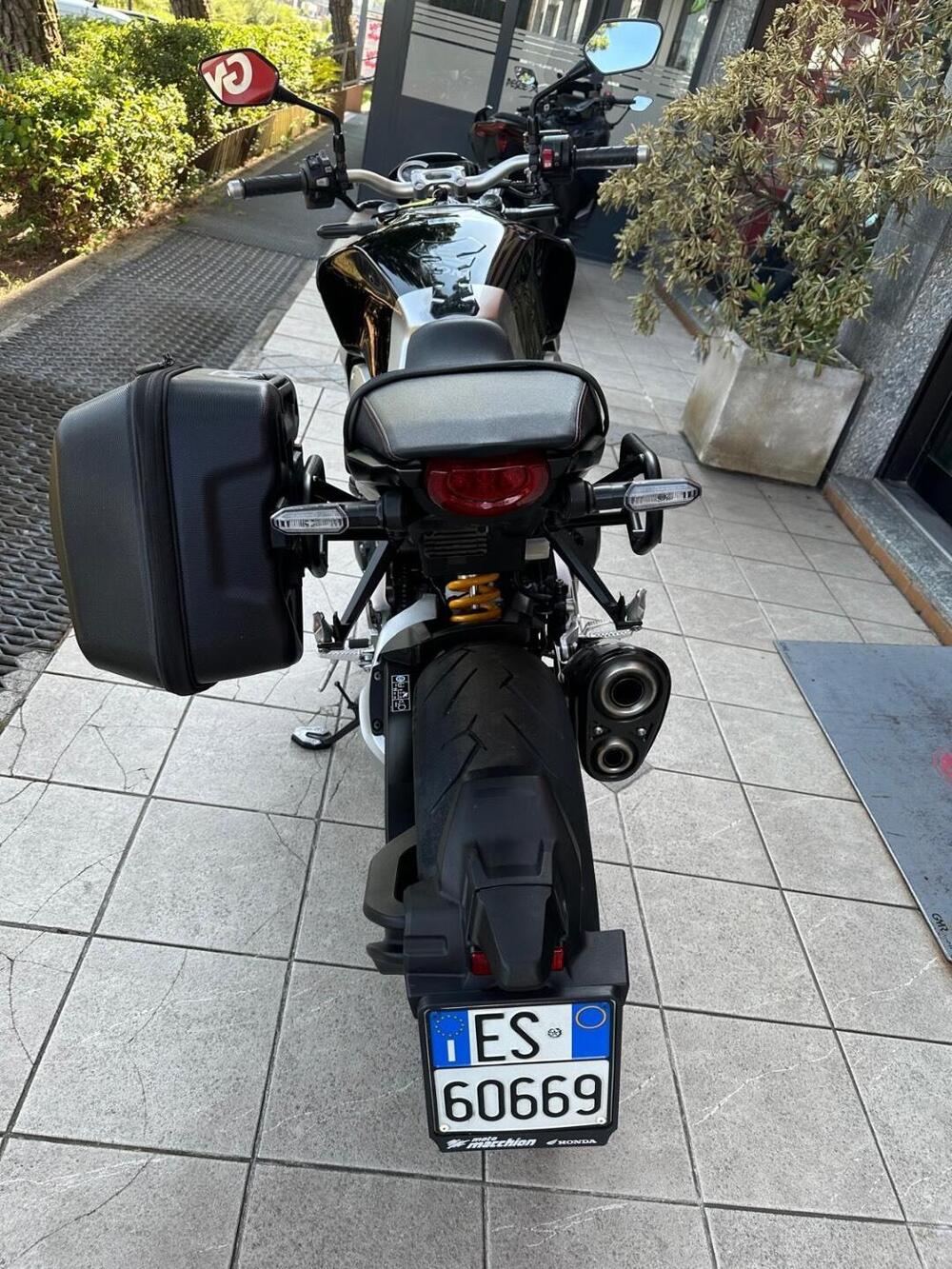 Honda CB 1000 R + Neo Sport Cafè (2019 - 20) (4)