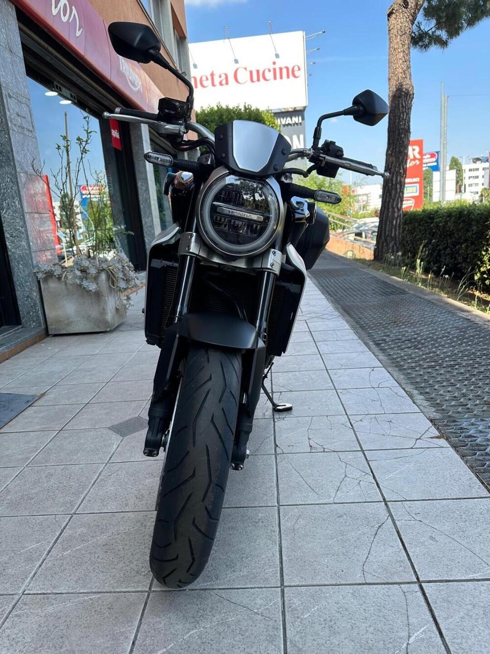 Honda CB 1000 R + Neo Sport Cafè (2019 - 20) (3)