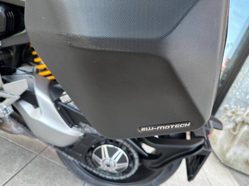 Honda CB 1000 R + Neo Sport Cafè (2019 - 20) (16)