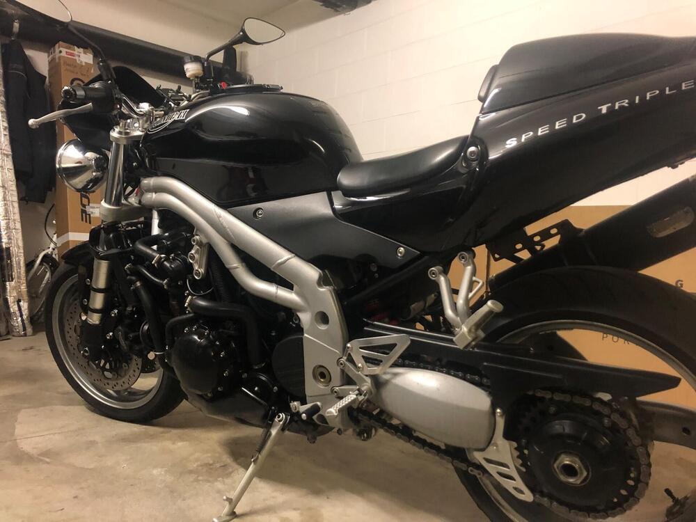 Triumph Speed Triple 955 (2002 - 04)