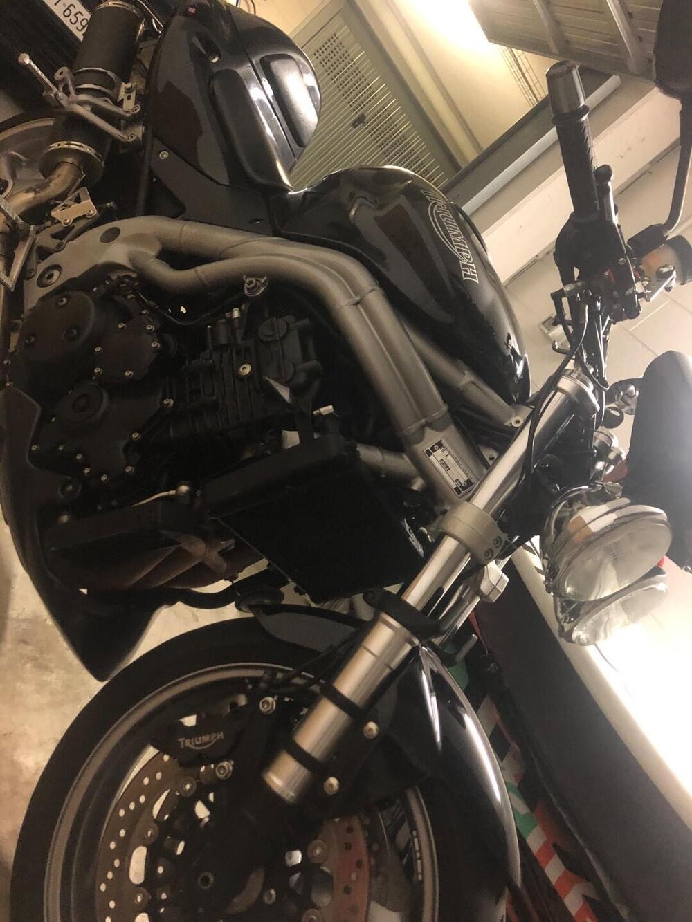 Triumph Speed Triple 955 (2002 - 04) (6)