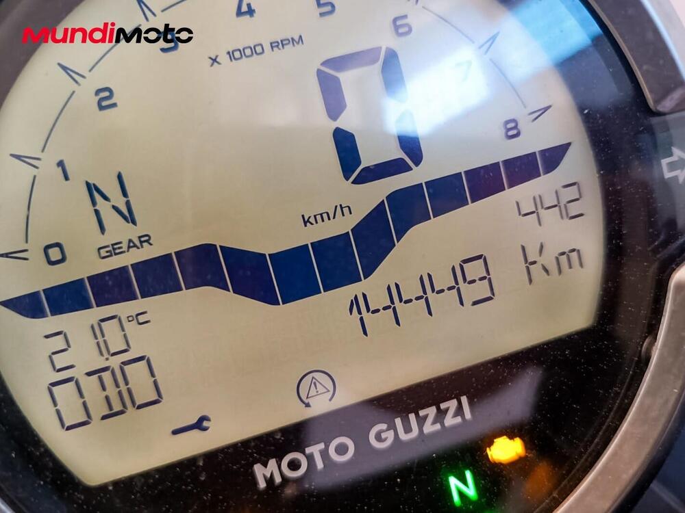 Moto Guzzi V7 Stone Centenario (2021 - 22) (12)