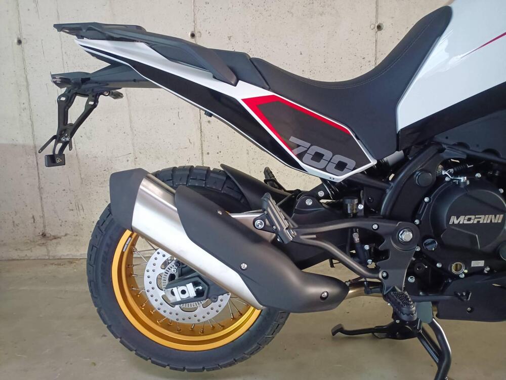 Moto Morini X-Cape 700 Gold Edition (2025) (6)