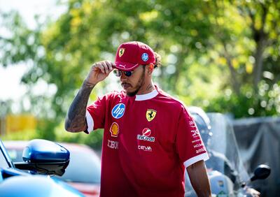 F1. Lewis Hamilton: “Amo l’Italia, ma non ho ancora deciso se viverci”. E sulla SF-25 ammette...