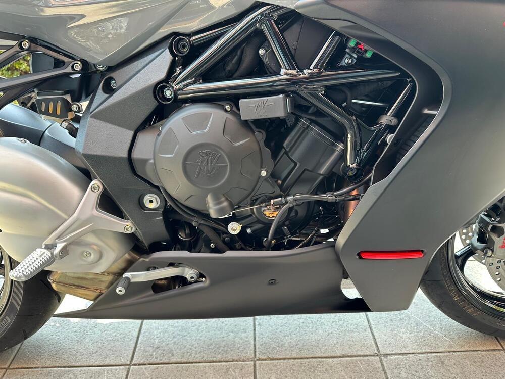 MV Agusta Superveloce 800 (2021 - 25) (17)